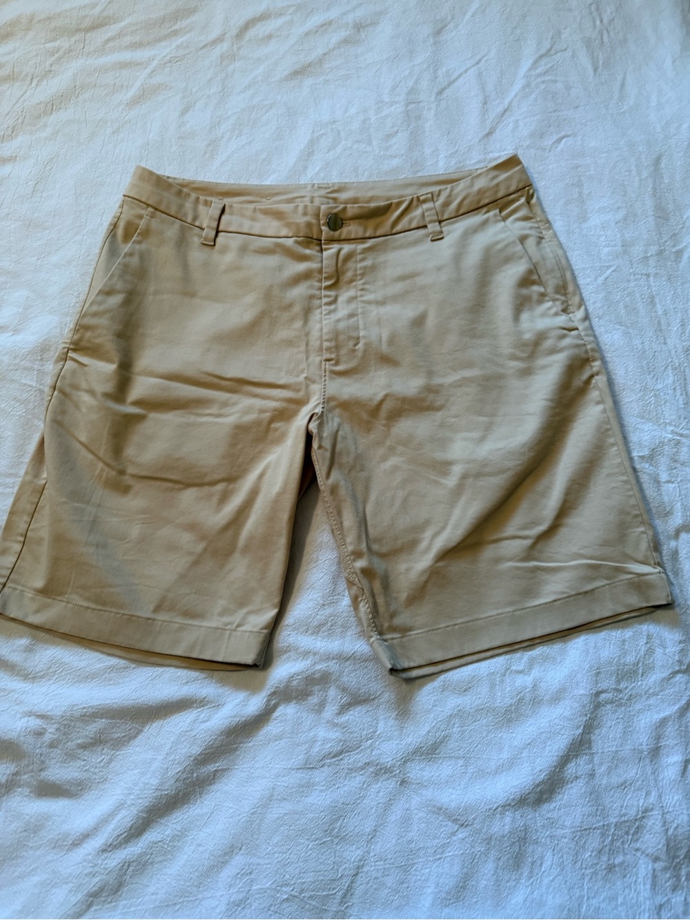 lululemon athletica Men's Light Tan Flat-Front Shorts
